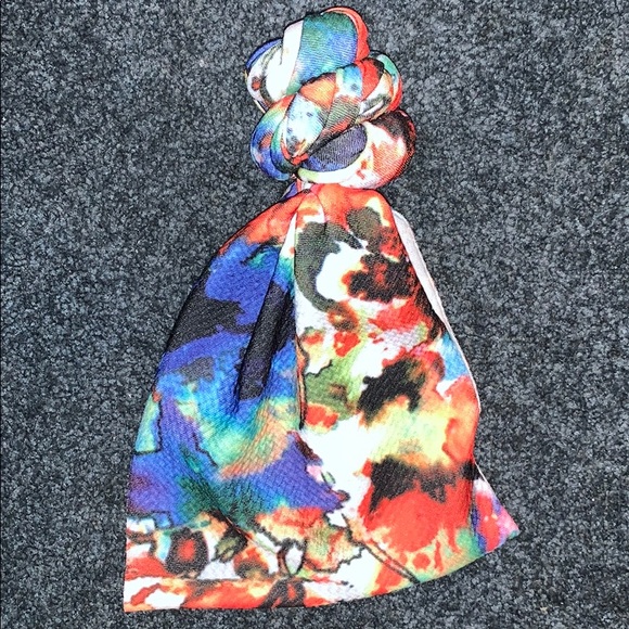 Top Knots - Picture 5 of 5